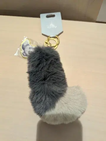 택 포함 새상품 루시퍼 꼬리 키체인 디즈니 스토어