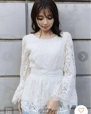 rienda 레이스 플레어 슬리브 상의