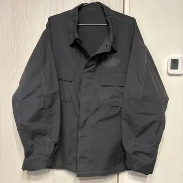 다크 그레이 밀리터리 자켓