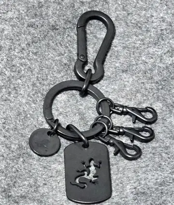 agnes b. 키링 + 부속품 (봉투)