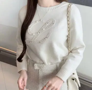 루미뇽 홀리데이 트위드 니트