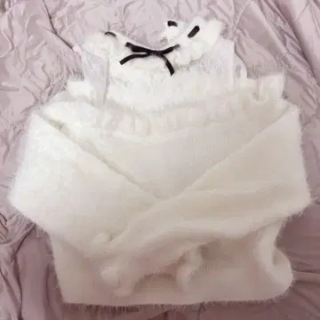 양산형 어깨 트임 니트