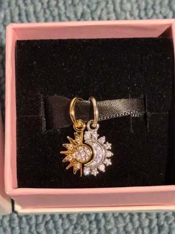 판도라 태양과 달 참