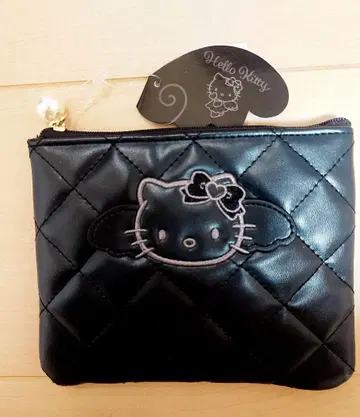 새상품 키티 퀼팅 파우치