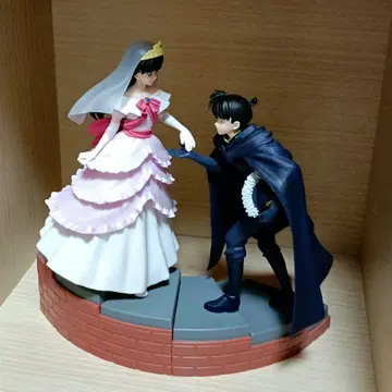 명탐정 코난 피규어 흑의의 기사 남도일(쿠도 신이치) 유미란(모리 란)