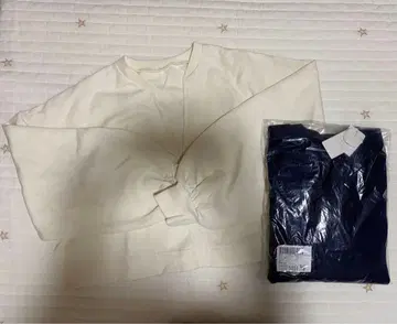 SENSE OF PLACE 볼륨 슬리브 크롭 탑 2점 세트