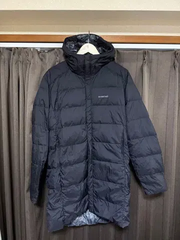 몽벨 mont-bell M 네이비 롱 다운 트래블 코트