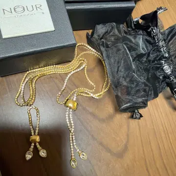 NOUR LONDON 롱 목걸이와 반지