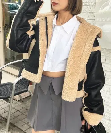 스파이럴걸 SPIRAL GIRL 블랙 무스탕 코트