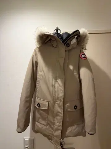 CANADA GOOSE ROSSCLAIR PARKA 다운 자켓
