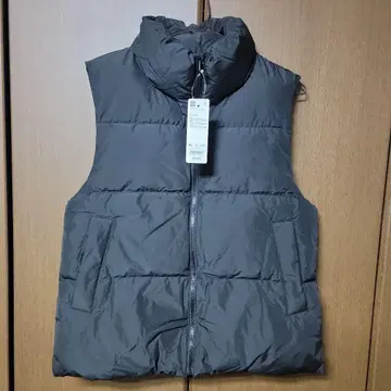 GU 블랙 다운 베스트 M 사이즈