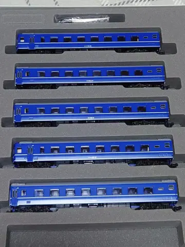 토믹스 92814의 오하네후 24 2량과 오하네 24 3량 문띠 없음