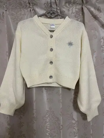 [미사용 새상품] 시마무라 치하루 Disney 안나 엘사 가디건