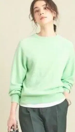 신춘 세일 새상품급 유나이티드 애로우즈 캐시미어 혼방 스웨터