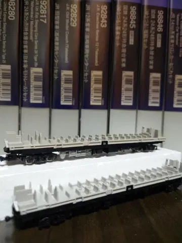 토믹스 14계 좌석차 스하후14, 오하후15 마루 밑 일식