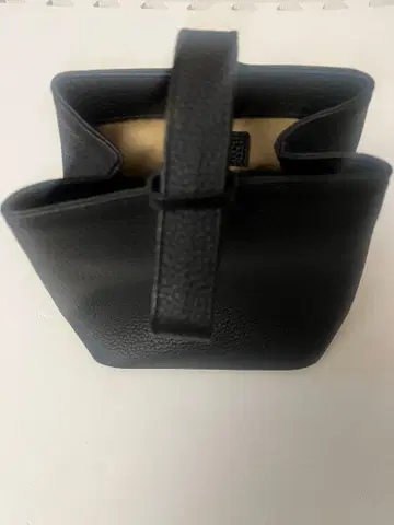 Hushtug 복조리 가죽 백