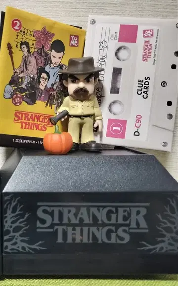 기묘한 이야기 피규어 호퍼 NETFLIX