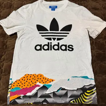 adidas originals 그래픽 프린트 티셔츠