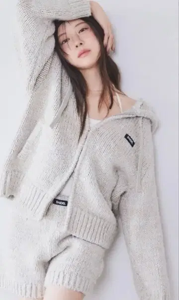 로빙 니트 후디 snidel