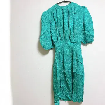 터콰이즈 플리츠 퍼프 슬리브 원피스 반팔