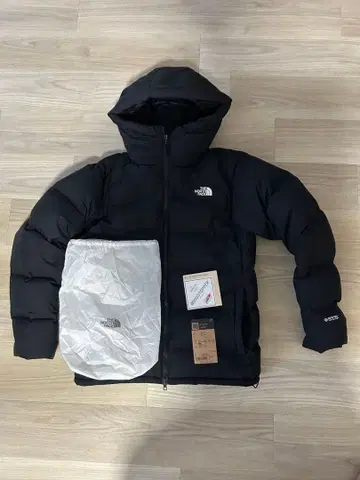 The North Face 블랙 다운 자켓 ND92215