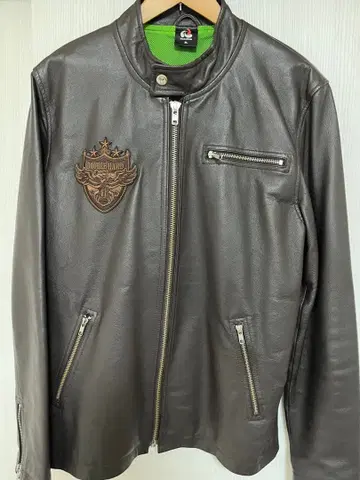 다크 브라운 가죽 자켓