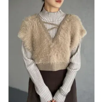 [ &g'aime ] 2way 샤기 숏 니트 베스트