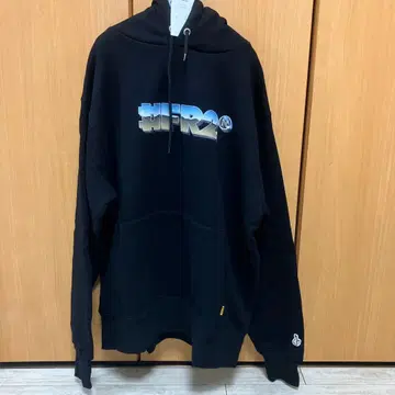 그래픽 프린트 블랙 후드티