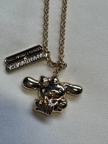 SAMANTHAVEGA x 산리오 백참 시나몬 롤 2023년