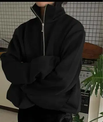 ENOF 이나프 하프 지퍼 맨투맨 블랙