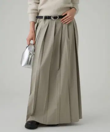 [새상품] BABYLONE 플리츠 플레어 스커트