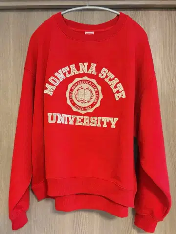 [택 포함 새상품] niko and - 브러쉬 엠브로 쭈리 풀오버 맨투맨