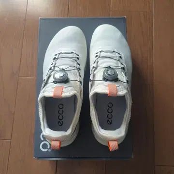 ecco 골프화 130424 01007 사이즈 40