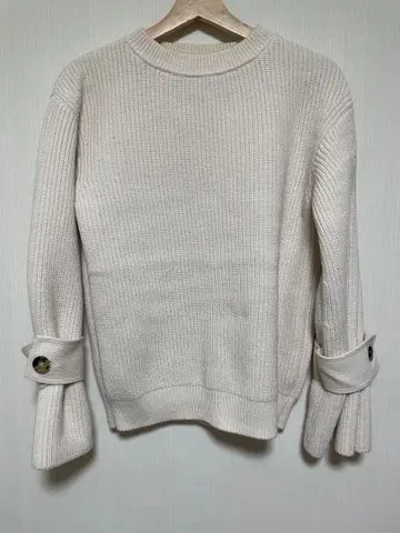 ETRE TOKYO 크림색 니트