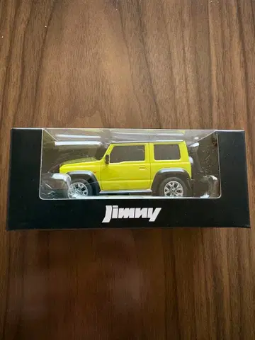 케이스 데미지 있음 1/43 스즈키 짐니 미니카