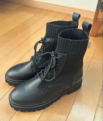 사이드 고어 부츠 블랙