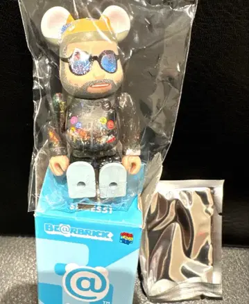 베어브릭 시리즈 51 시크릿 mr.brainwash