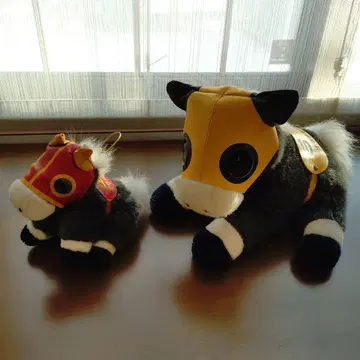 오구리 캡 경마 말 봉제 인형 2체 세트