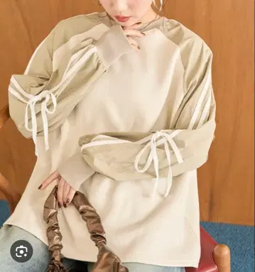 프릭스스토어 리본 라인 이소재 도킹 래글런 풀오버 트레이닝복