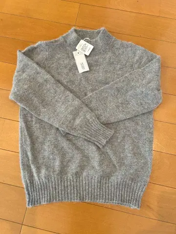 NATURAL LAUNDRY 그레이 니트 스웨터 사이즈 2