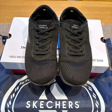 23.5 SKECHERS GOwalk 블랙 스니커즈