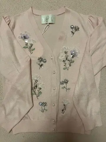 Chesty 핑크 가디건