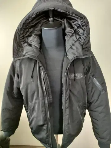미착용 새상품! AVIREX LTD. 블랙 밀리터리 자켓