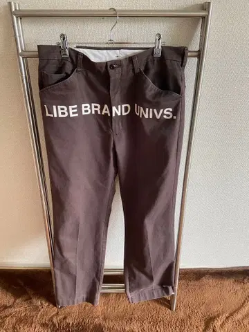 LIBE BRAND UNIV. 워크 팬츠 다크 브라운