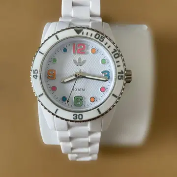 새상품급! adidas BRISBANE 화이트 컬러풀 인덱스 시계