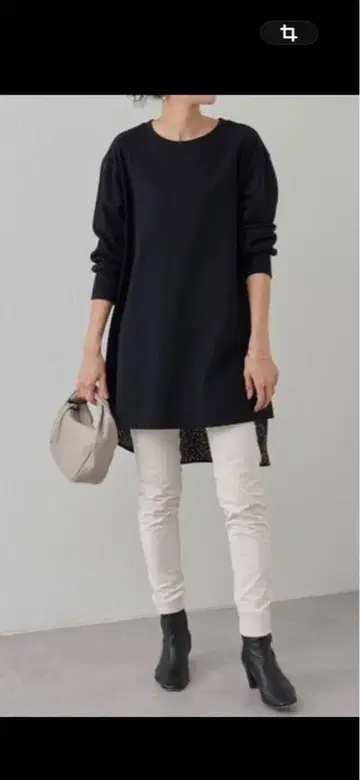 비어즐리 BEARDSY 뒷면 도트 튜닉 티셔츠 이소재 도킹