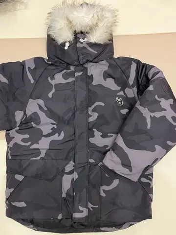 GRMY 카모 패턴 다운 자켓 L 사이즈