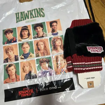 스트레인저 씽스 핸드 워머 블랙 nico and