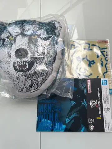 MAN WITH A MISSION 쿠션