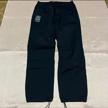 라코스테 LACOSTE 블랙 이지 팬츠 자수 로고 포함